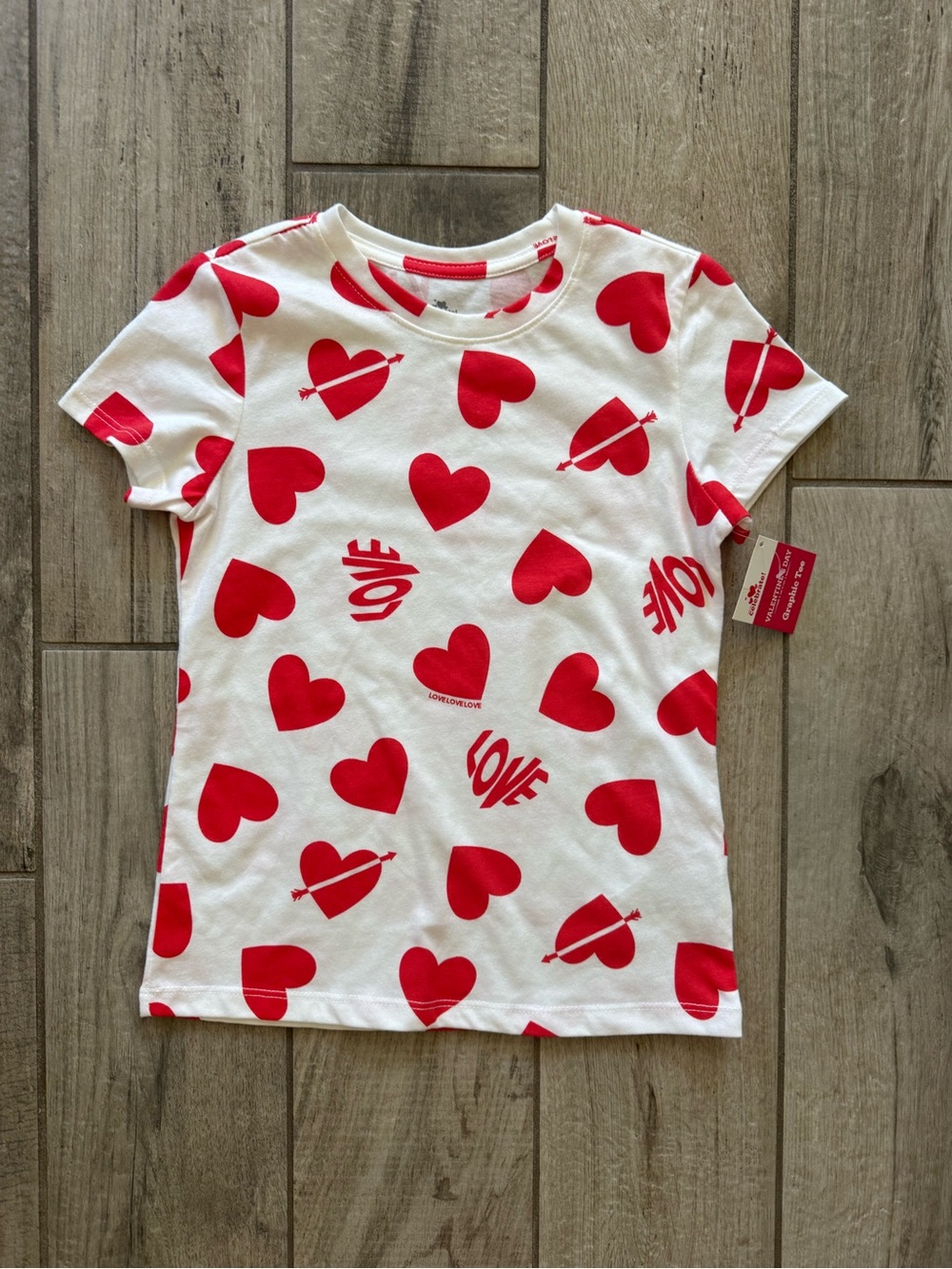 White valetines/love shirt with Red Heart & Love Print
